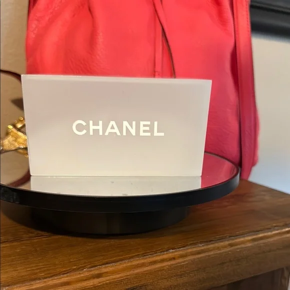 CHANEL White Accent Decor Piece - Picture 1 of 1